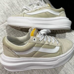 Vans Old Skool Overt Sk8 Shoe Woman Size 6